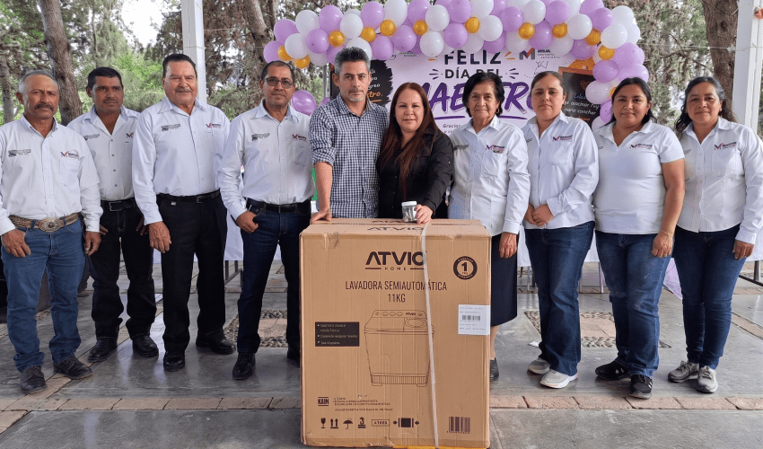Gobierno Municipal celebra a las y los docentes en el Día del Maestro